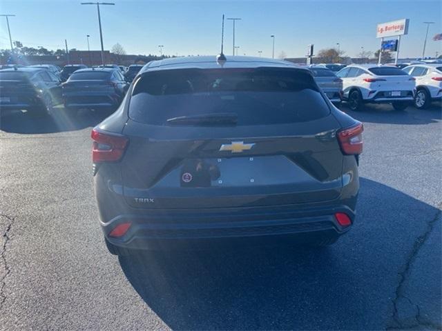 2024 Chevrolet Trax Vehicle Photo in LEWES, DE 19958-4935