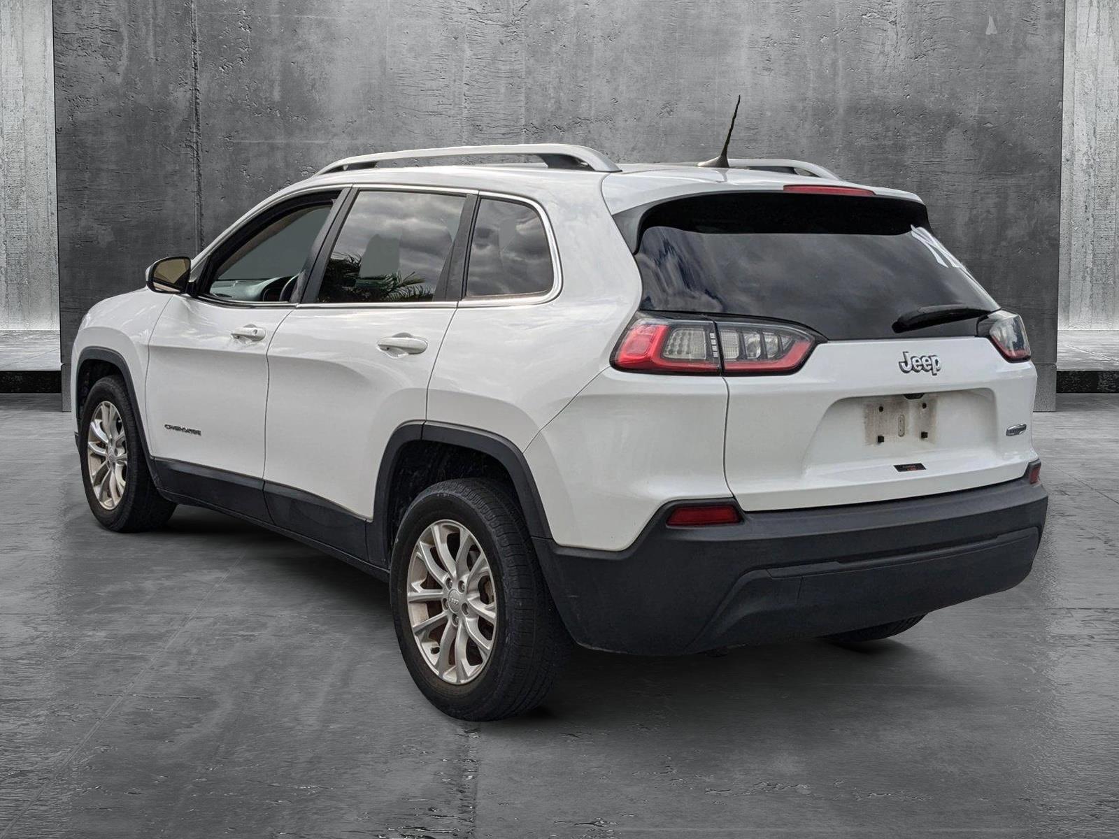 2019 Jeep Cherokee Vehicle Photo in Pembroke Pines, FL 33027