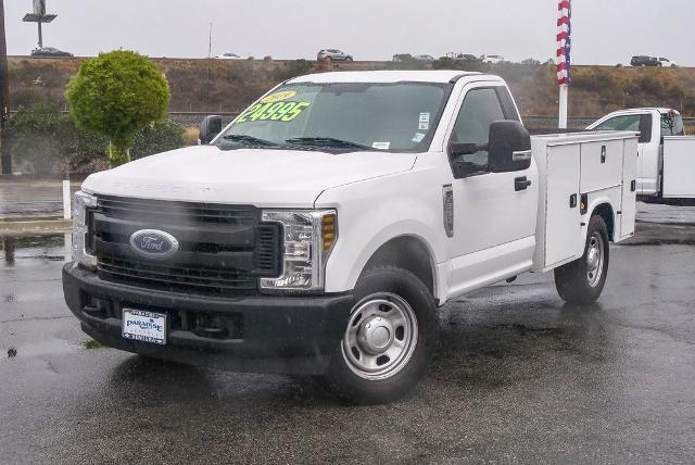 2019 Ford Super Duty F-350 SRW Vehicle Photo in VENTURA, CA 93003-8585