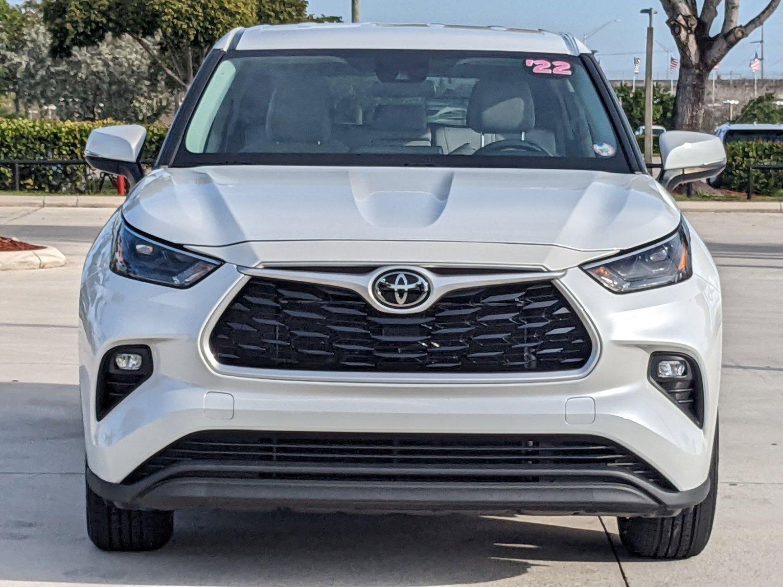 2022 Toyota Highlander Vehicle Photo in Davie, FL 33331