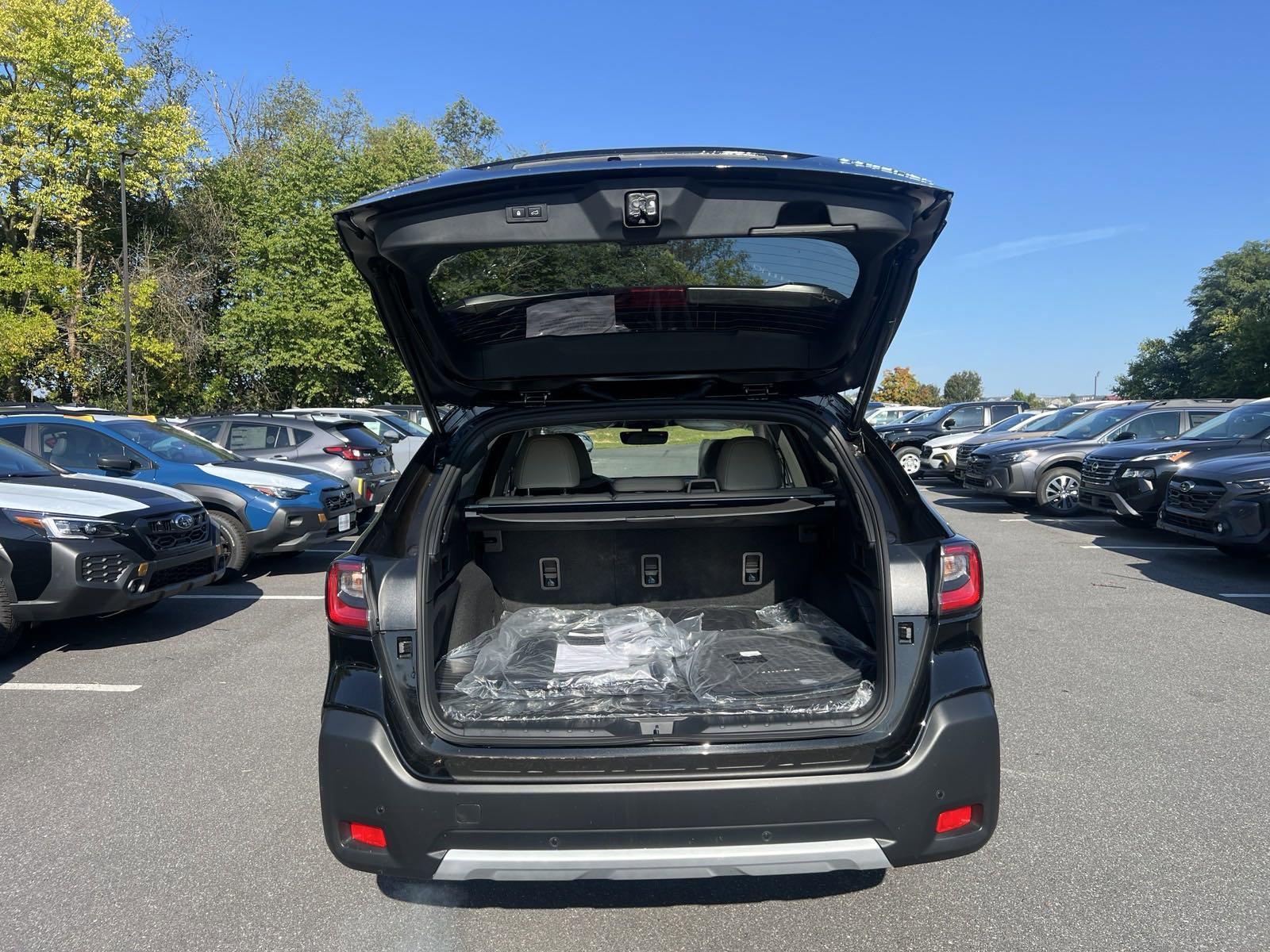 2025 Subaru Outback Vehicle Photo in Mechanicsburg, PA 17050