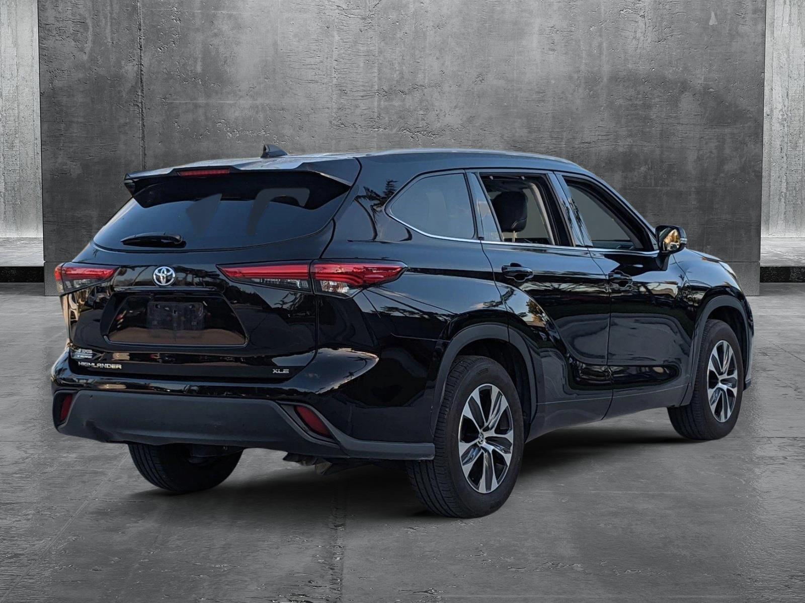 2022 Toyota Highlander Vehicle Photo in Davie, FL 33331