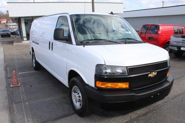 2023 Chevrolet Express Cargo 2500 Vehicle Photo in SAINT CLAIRSVILLE, OH 43950-8512