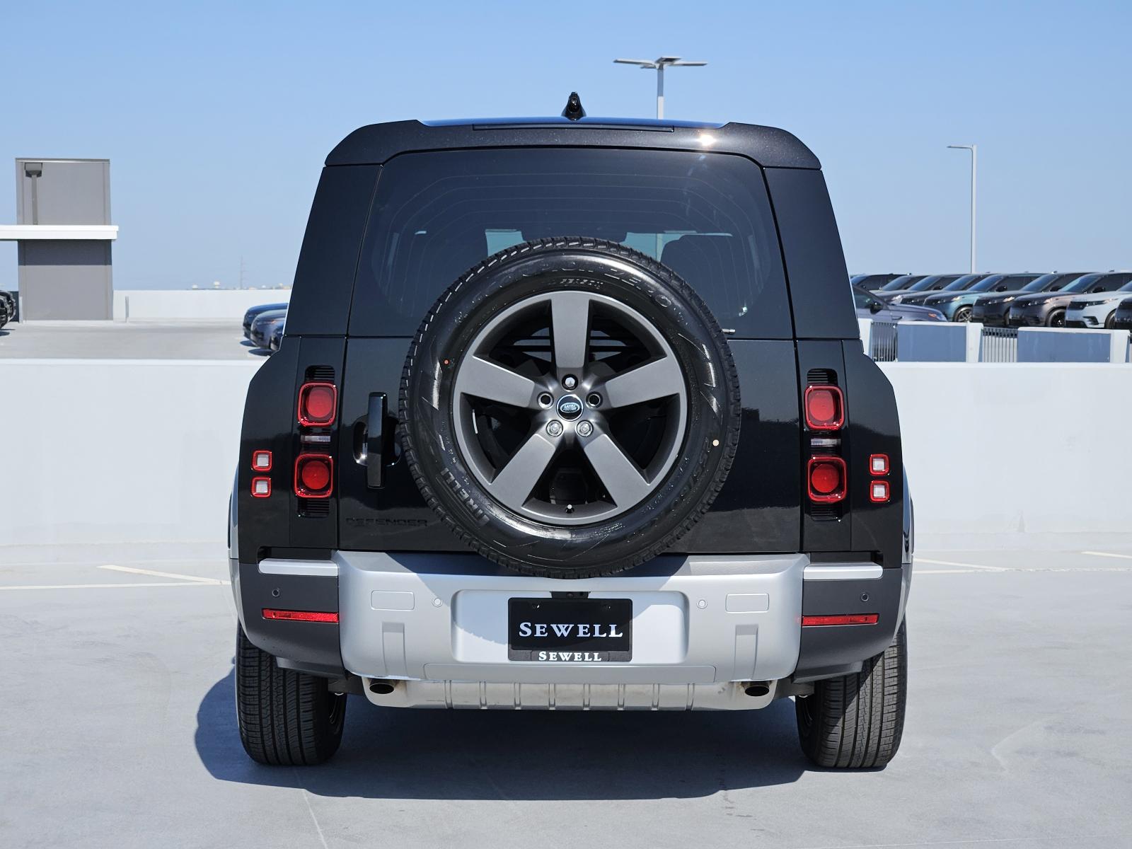 2025 Defender Vehicle Photo in AUSTIN, TX 78717
