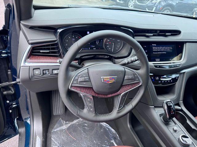2025 Cadillac XT5 Vehicle Photo in DELRAY BEACH, FL 33483-3294