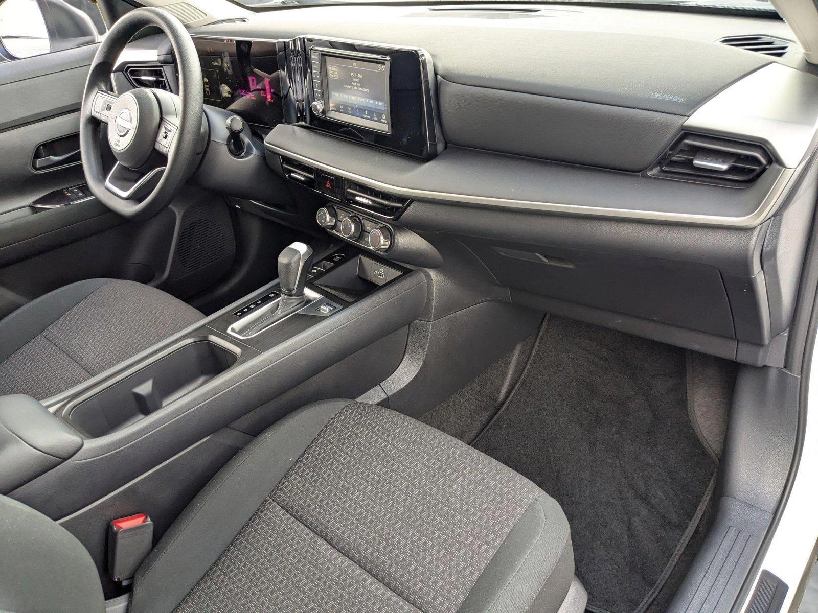 2025 Nissan Kicks Vehicle Photo in Miami, FL 33135
