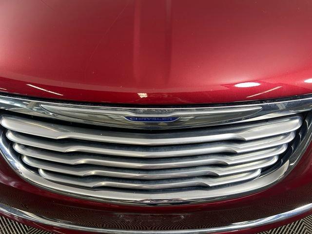 2016 Chrysler Town & Country Vehicle Photo in MEDINA, OH 44256-9631