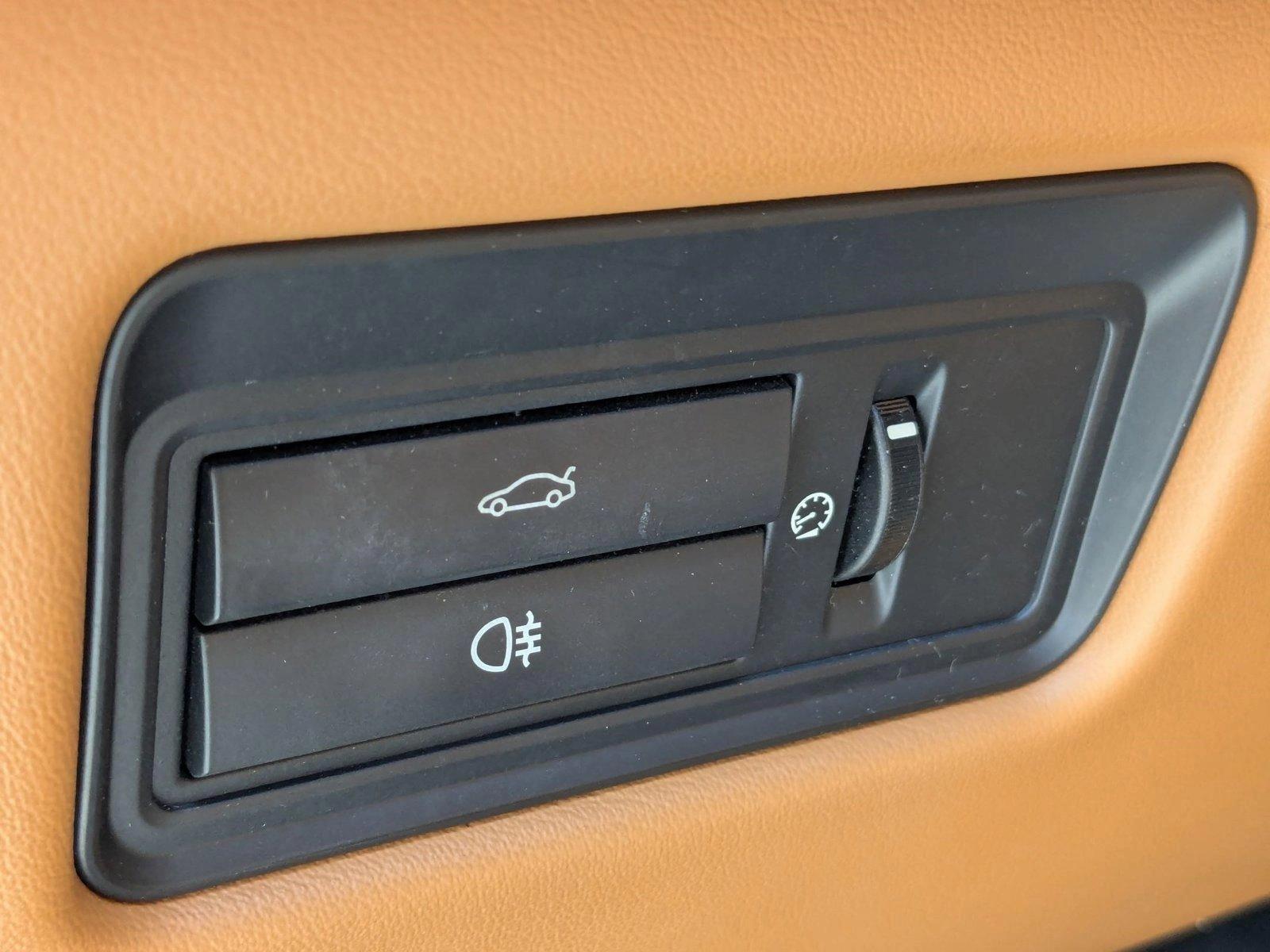 2015 Jaguar XJ Vehicle Photo in Tampa, FL 33614
