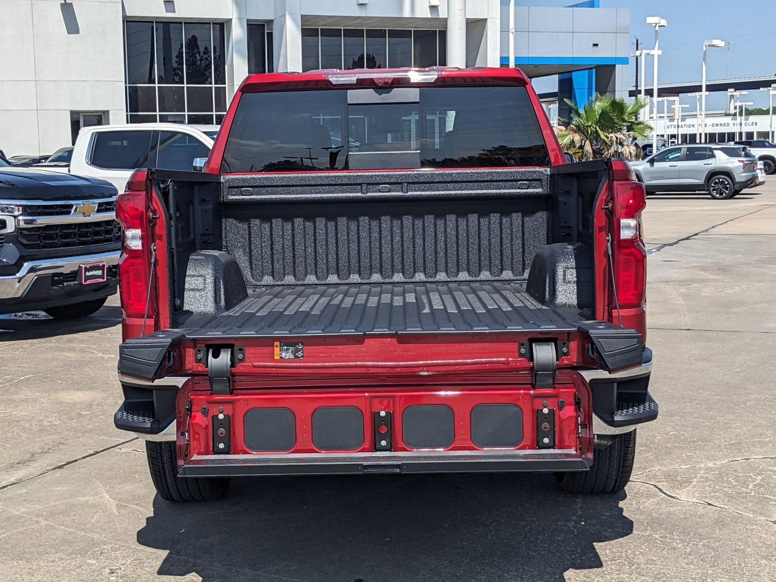 2025 Chevrolet Silverado 1500 Vehicle Photo in HOUSTON, TX 77034-5009