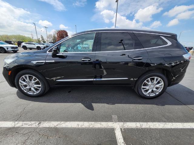 2023 Buick Enclave Vehicle Photo in GREEN BAY, WI 54304-5303