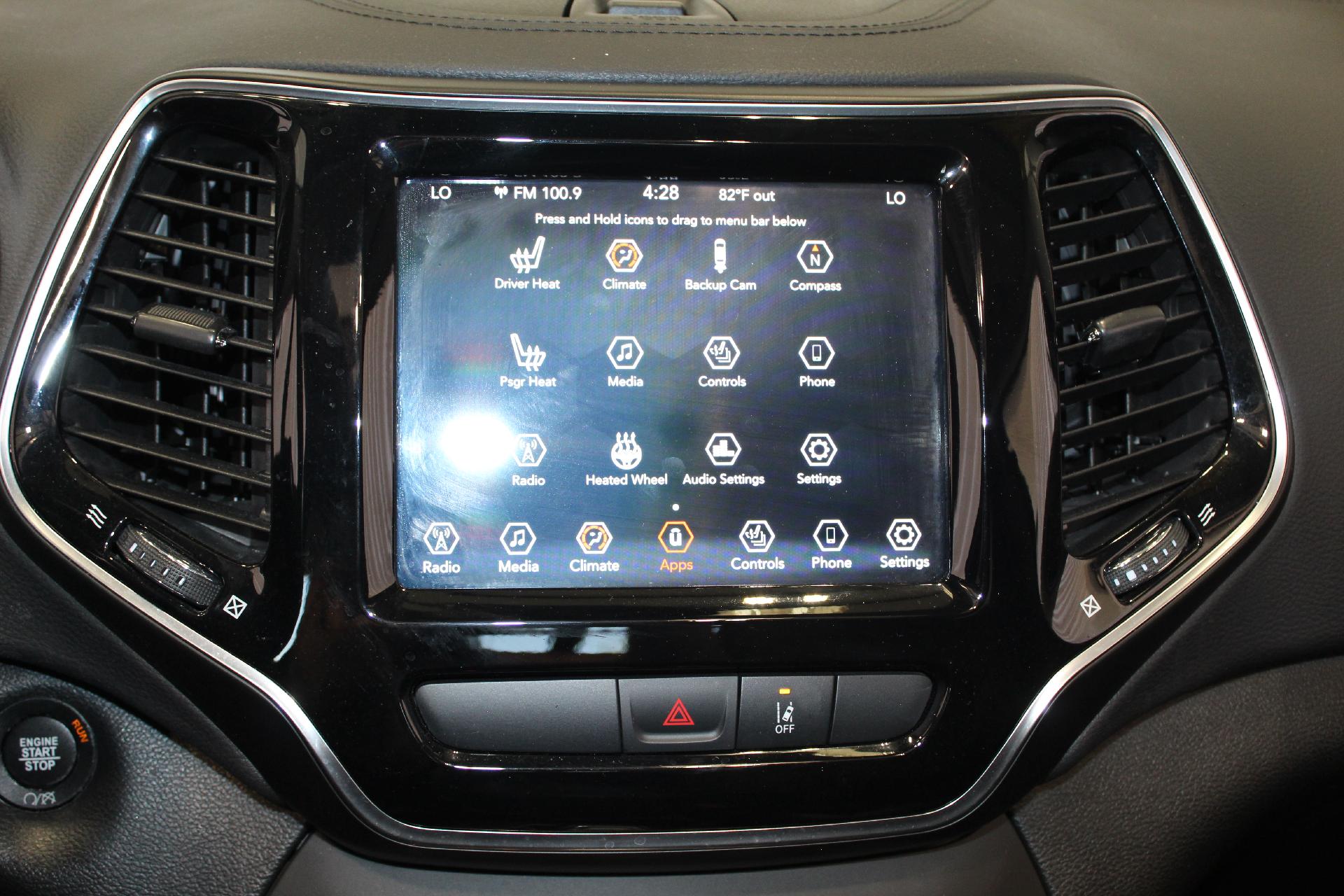 2022 Jeep Cherokee Vehicle Photo in NORTHAMPTON, MA 01060-1120