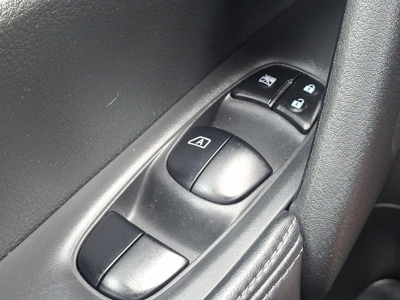 2018 Nissan Rogue Vehicle Photo in Harrisburg, PA 17111
