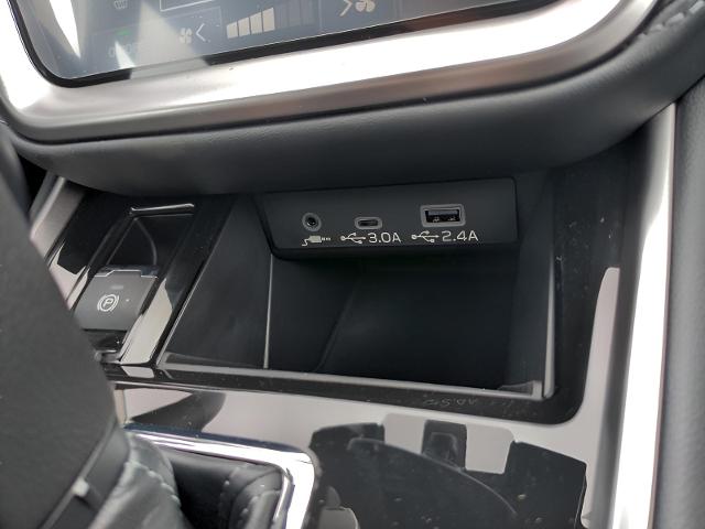 2025 Subaru Legacy Vehicle Photo in Green Bay, WI 54304