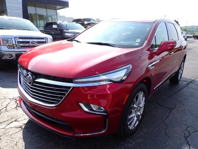 2023 Buick Enclave Vehicle Photo in ZELIENOPLE, PA 16063-2910