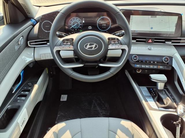 2025 Hyundai ELANTRA Hybrid Vehicle Photo in Peoria, IL 61615