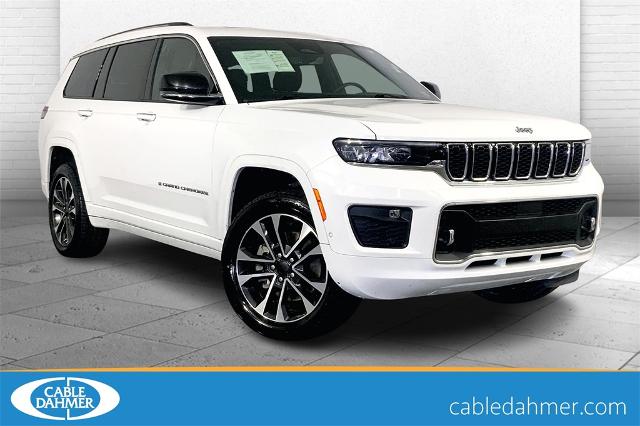 2023 Jeep Grand Cherokee L Vehicle Photo in Lees Summit, MO 64086