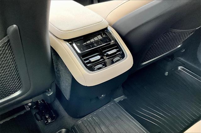 2025 Volvo XC90 Vehicle Photo in Grapevine, TX 76051