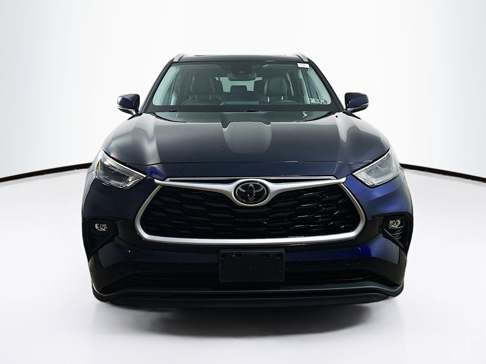 2022 Toyota Highlander Vehicle Photo in Langhorne, PA 19047