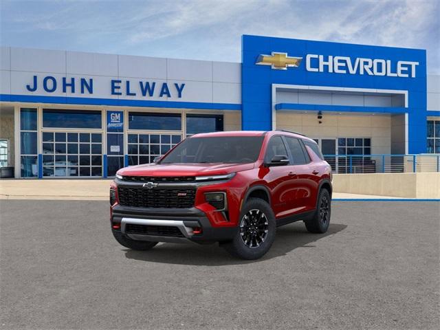 2025 Chevrolet Traverse Vehicle Photo in ENGLEWOOD, CO 80113-6708