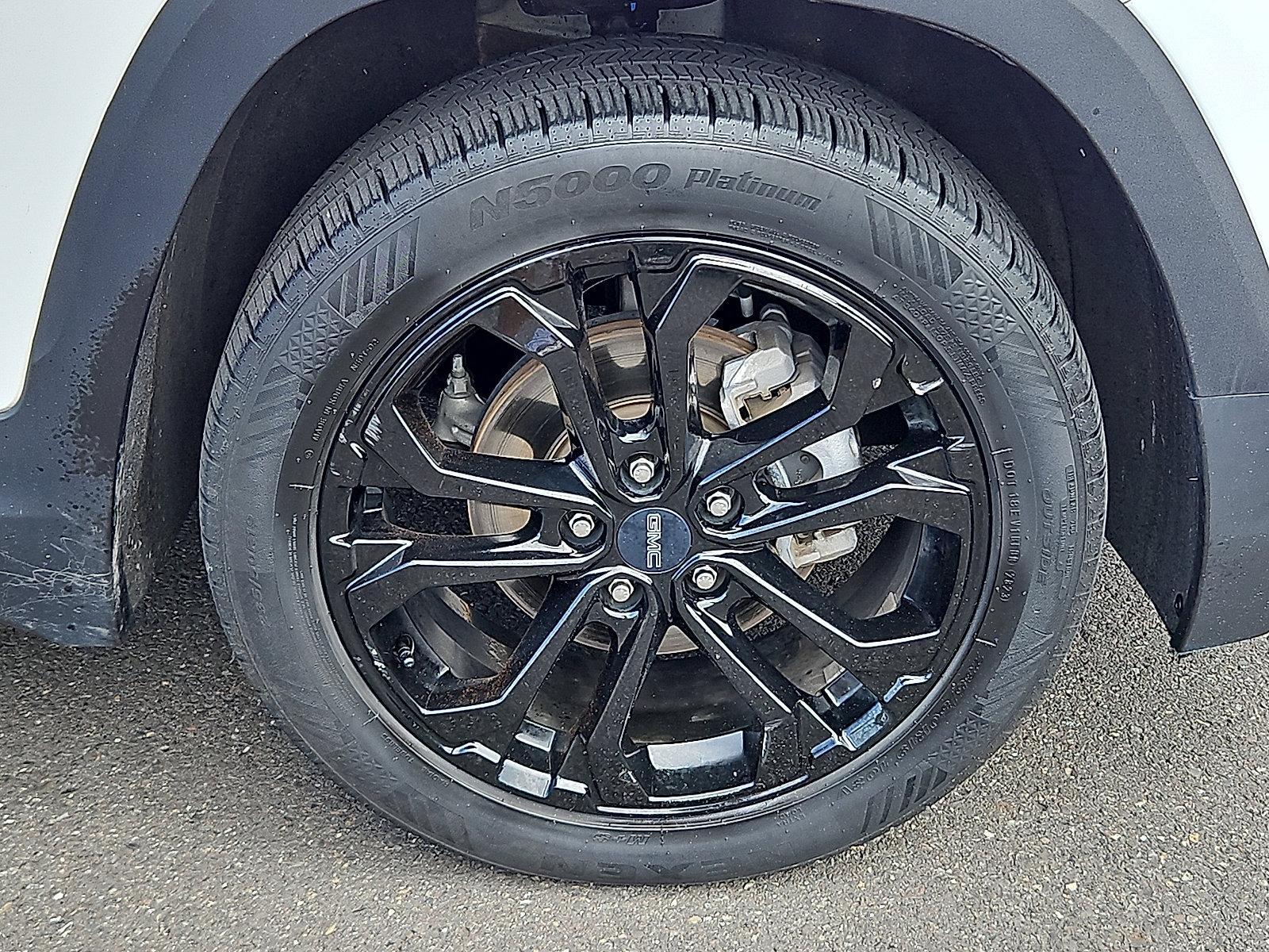 2021 GMC Terrain Vehicle Photo in Trevose, PA 19053