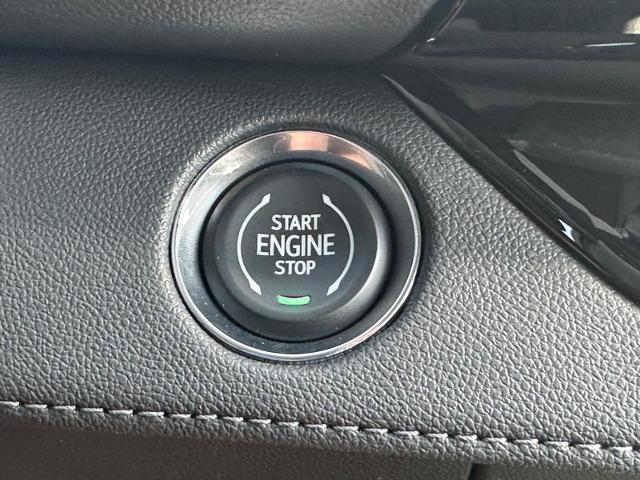 2025 Buick Enclave Vehicle Photo in COLUMBIA, MO 65203-3903
