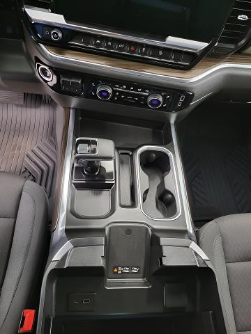 2023 Chevrolet Silverado 1500 Vehicle Photo in GREEN BAY, WI 54303-3330