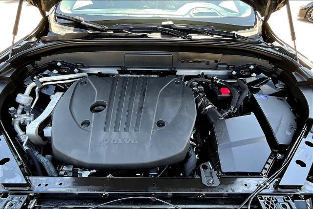 2022 Volvo XC60 Vehicle Photo in Houston, TX 77007