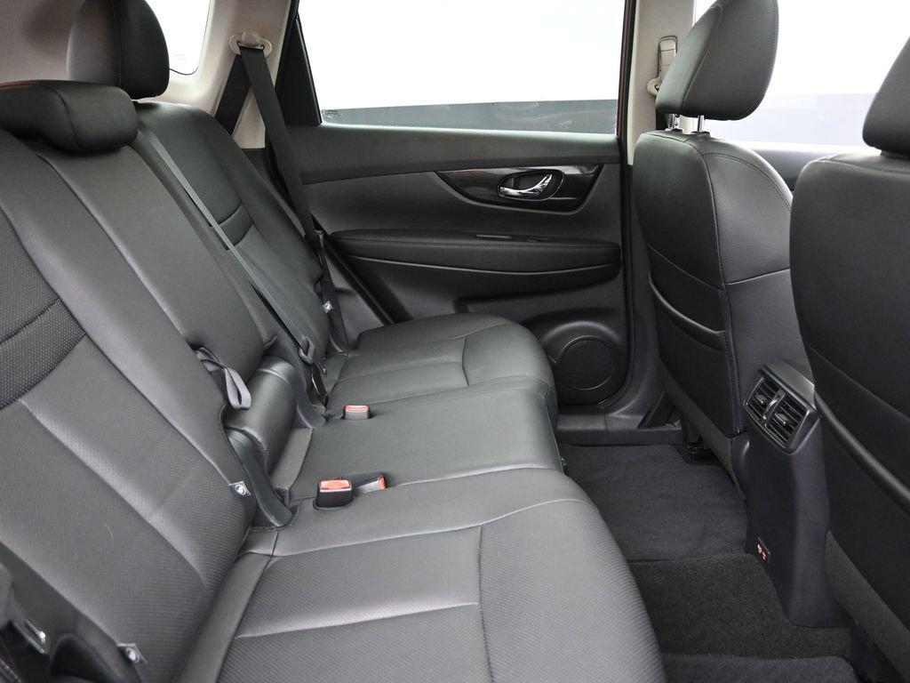 2020 Nissan Rogue Vehicle Photo in Cedar Rapids, IA 52402