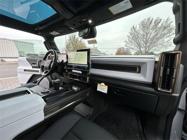 2024 GMC HUMMER EV SUV Vehicle Photo in BOWLING GREEN, KY 42104-4102