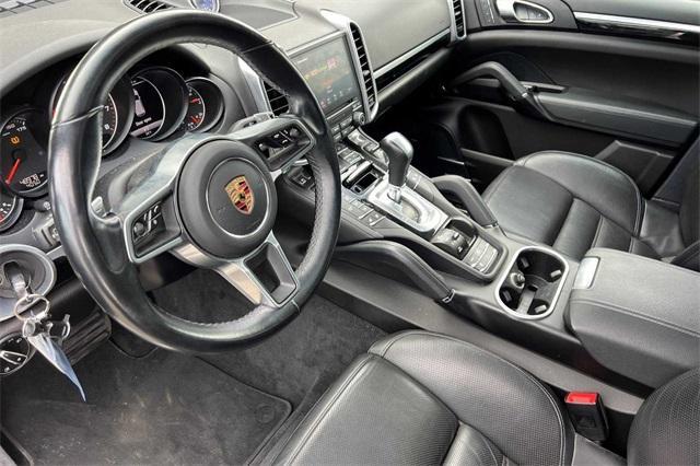 2017 Porsche Cayenne Platinum Edition photo 10