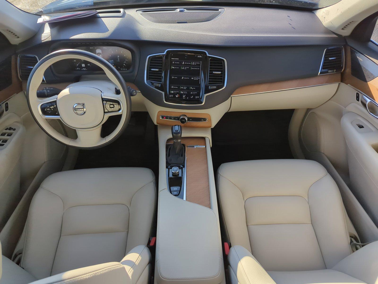 2022 Volvo XC90 Vehicle Photo in Memphis, TN 38128