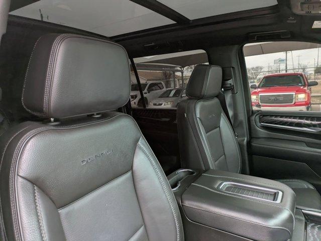 2023 GMC Yukon XL Vehicle Photo in SELMA, TX 78154-1459