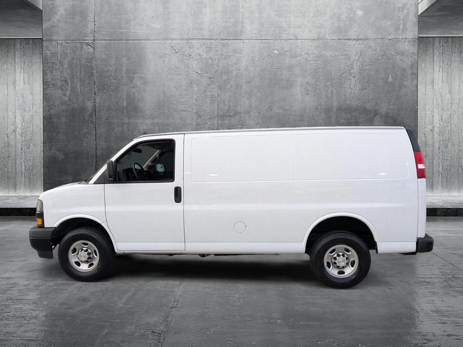 2022 Chevrolet Express Cargo 2500 Vehicle Photo in PEMBROKE PINES, FL 33024-6534