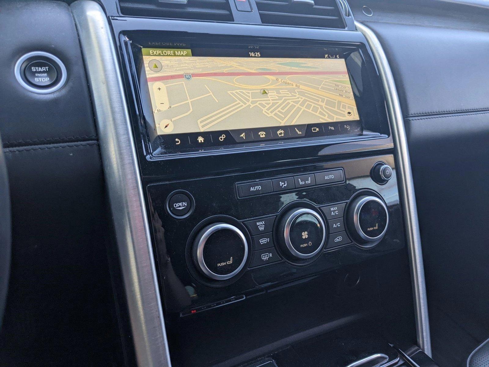 2020 Land Rover Discovery Vehicle Photo in Pompano Beach, FL 33064