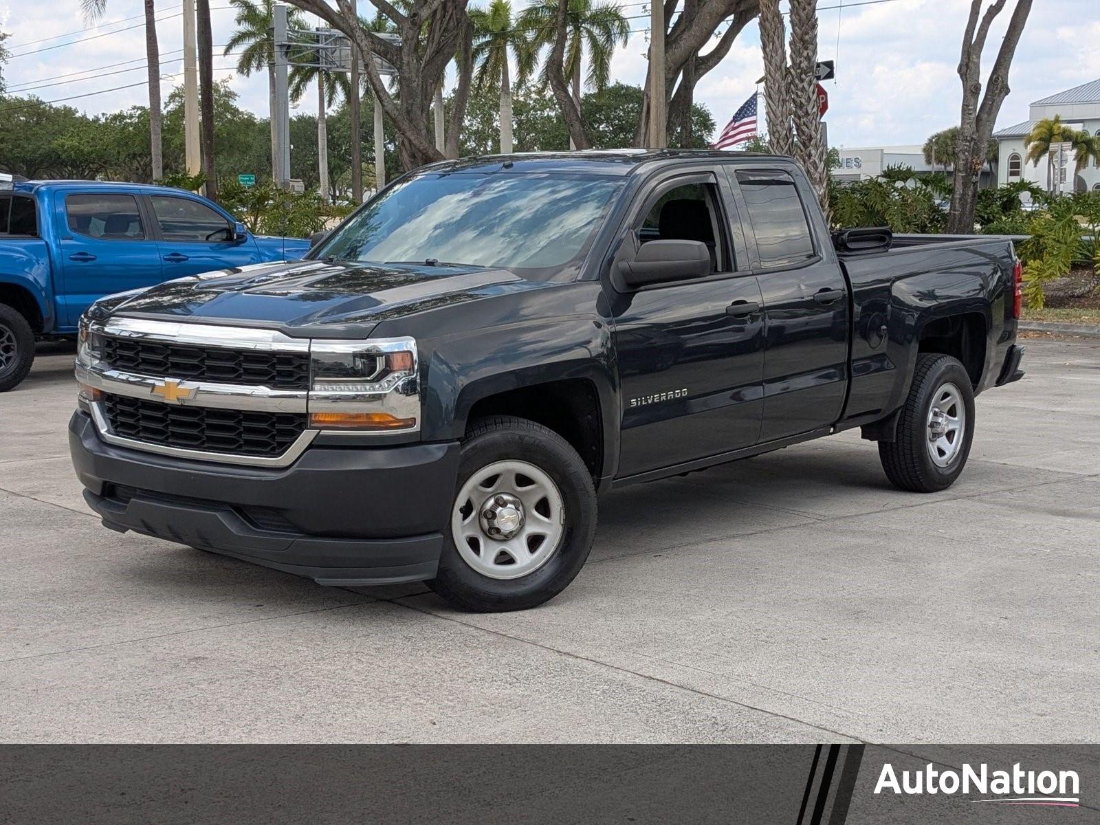 2017 Chevrolet Silverado 1500 Vehicle Photo in PEMBROKE PINES, FL 33024-6534