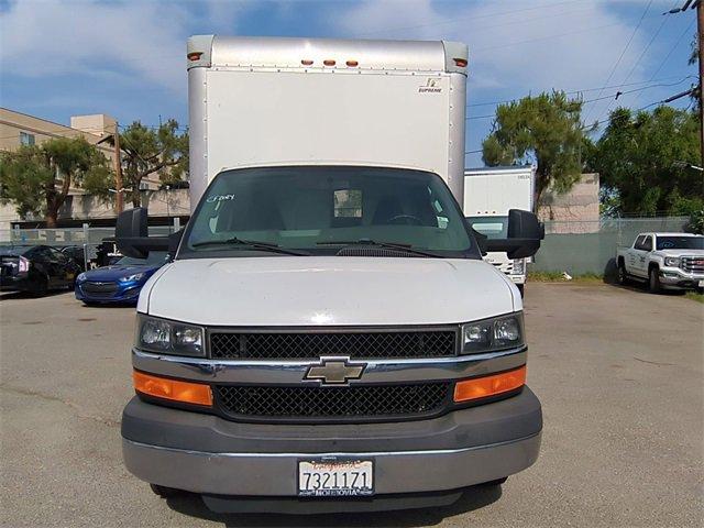 2016 Chevrolet Express Cutaway 3500 Vehicle Photo in PASADENA, CA 91107-3803