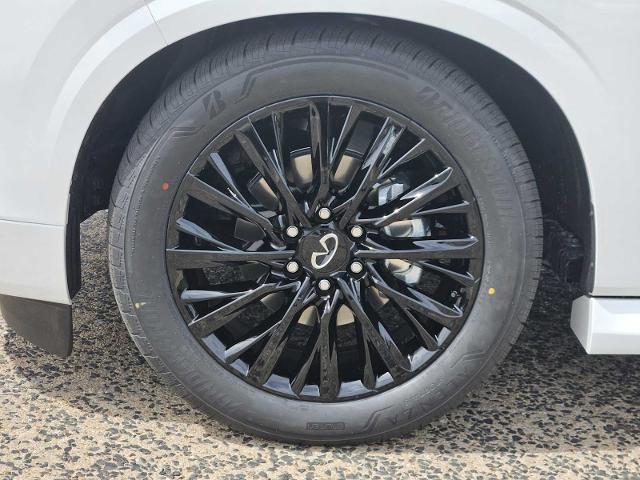 2025 INFINITI QX80 Vehicle Photo in Fort Worth, TX 76132