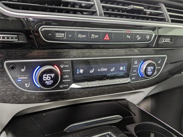 2017 Audi Q7 Vehicle Photo in ENGLEWOOD, CO 80113-6708
