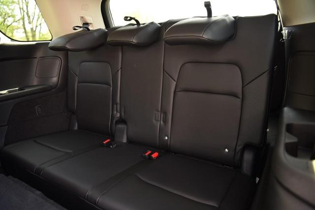 2025 Nissan Pathfinder Vehicle Photo in Ballwin, MO 63011