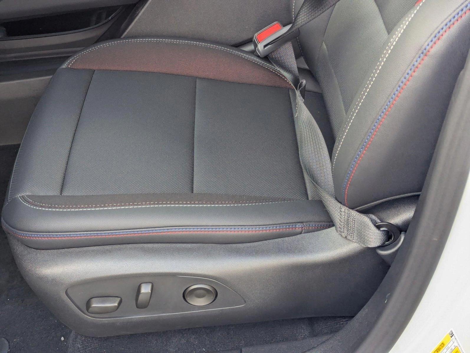 2025 Chevrolet Equinox EV Vehicle Photo in PEMBROKE PINES, FL 33024-6534