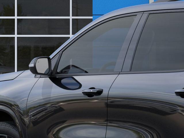 2025 Chevrolet Traverse Vehicle Photo in VALENCIA, CA 91355-1705
