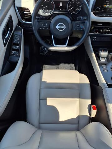 2022 Nissan Rogue Vehicle Photo in Oshkosh, WI 54904