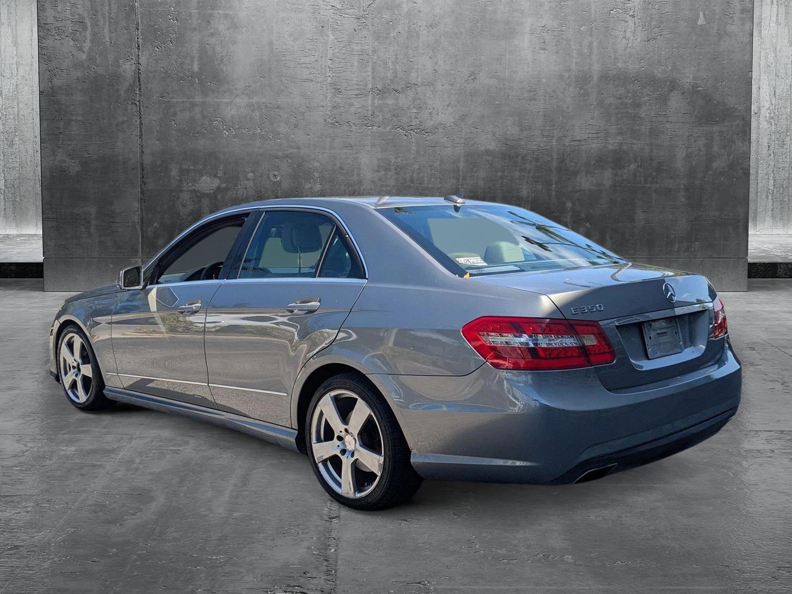 2011 Mercedes-Benz E-Class Vehicle Photo in Pompano Beach, FL 33064