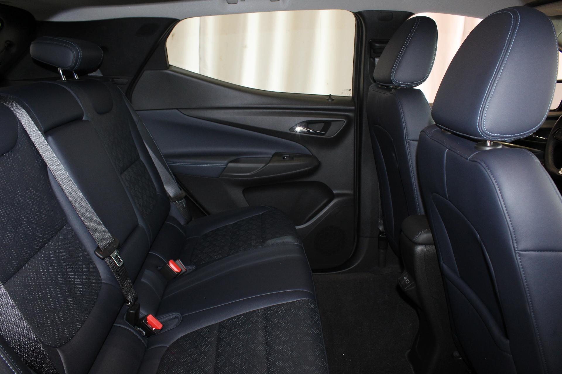 2022 Chevrolet Bolt EUV Vehicle Photo in NORTHAMPTON, MA 01060-1120