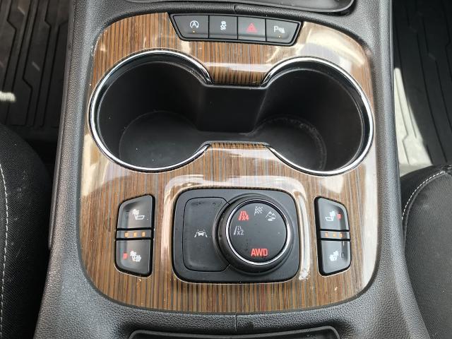 2023 GMC Acadia Vehicle Photo in GREEN BAY, WI 54303-3330