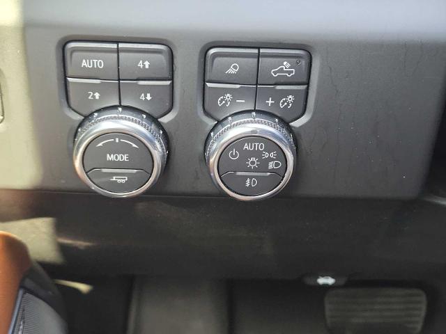 2024 GMC Sierra 1500 Vehicle Photo in DENTON, TX 76210-9321