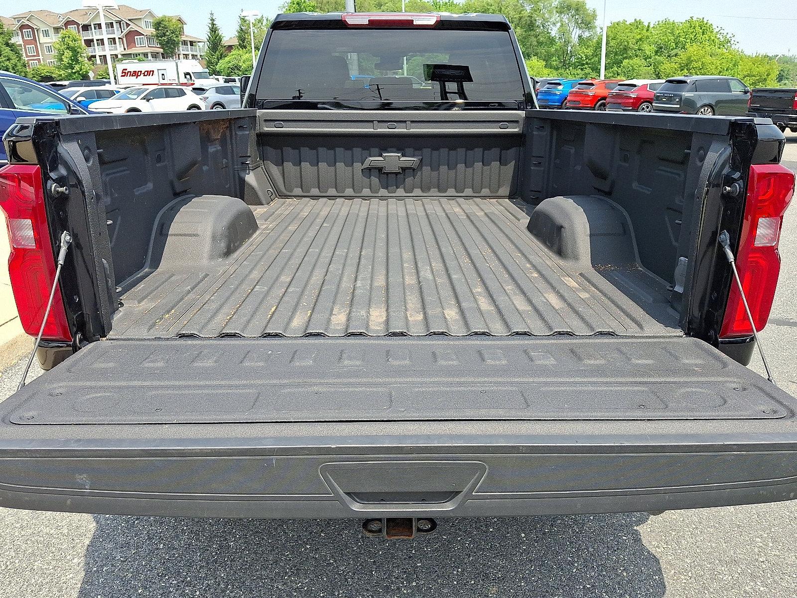 2024 Chevrolet Silverado 3500 HD Vehicle Photo in BETHLEHEM, PA 18017-9401