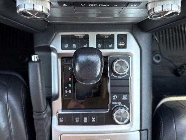2016 Toyota Land Cruiser Vehicle Photo in ENGLEWOOD, CO 80113-6708