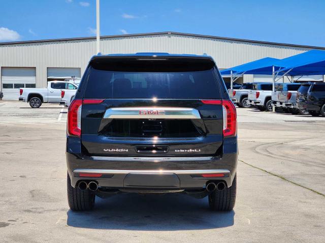 2022 GMC Yukon XL Vehicle Photo in DENTON, TX 76210-9321