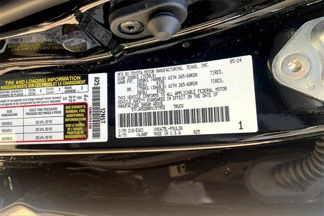 2024 Toyota Tundra 4WD Vehicle Photo in KANSAS CITY, MO 64114-4545